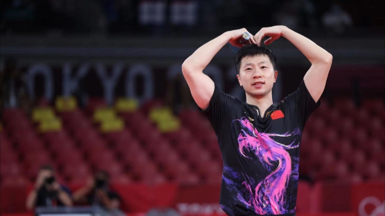 马龙打破历史纪录，F1车队教练泪洒赛场！