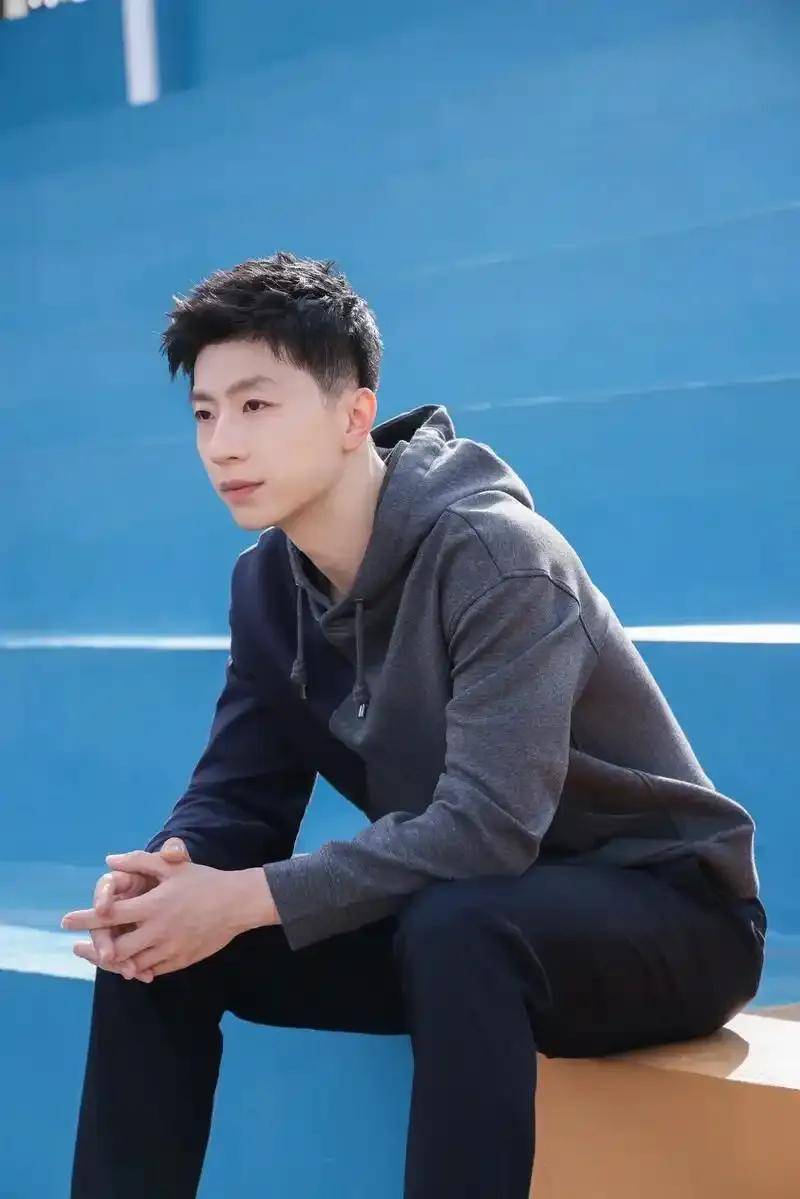 马龙打破历史纪录，F1车队教练泪洒赛场！