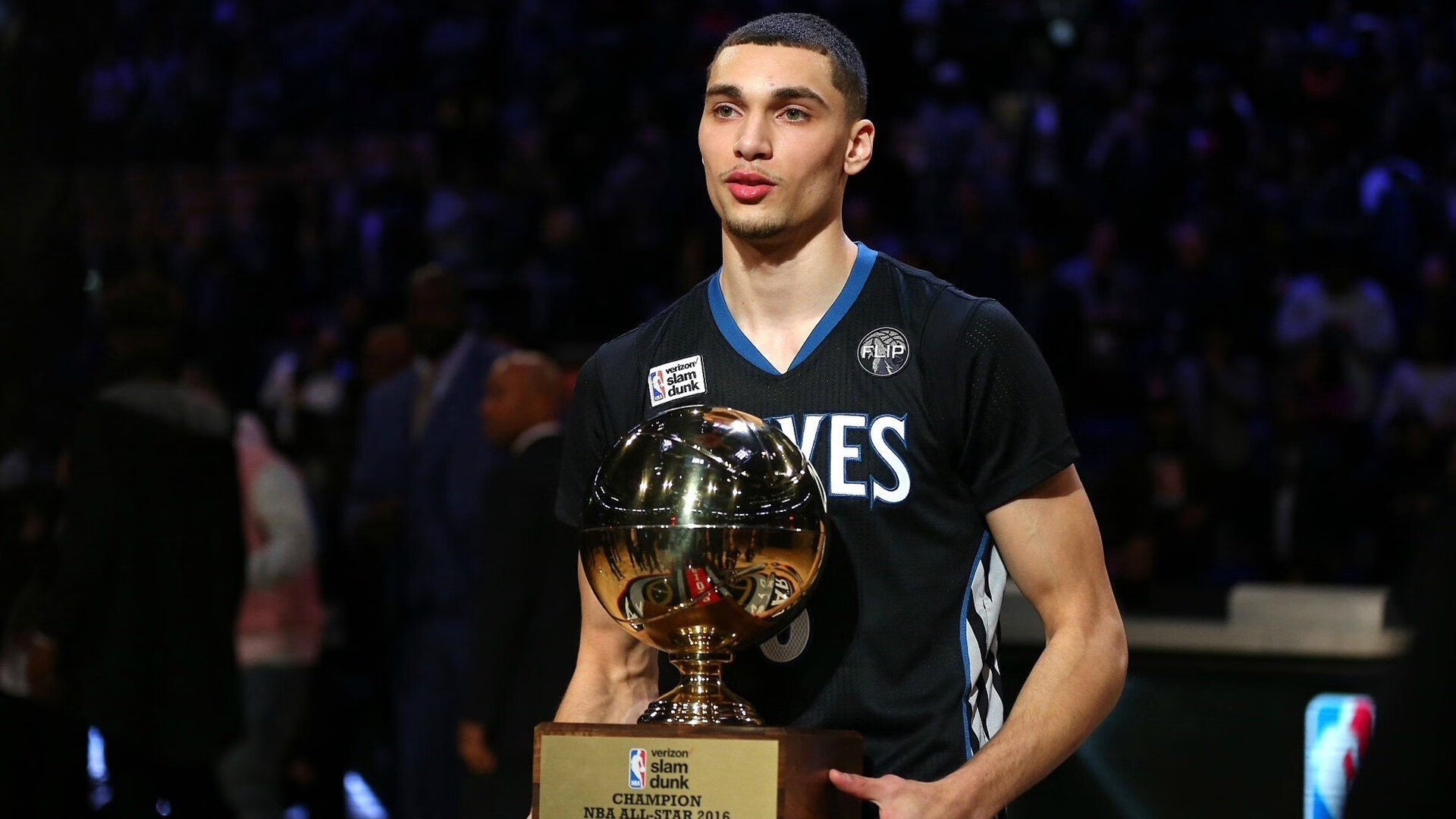 星空体育官方网站-JackeyLove爆冷击败法国队，连败引爆全场！  第2张